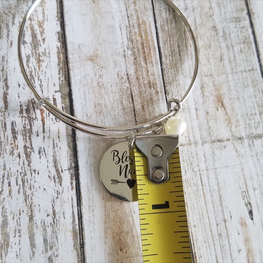 BLESSED NANA stamped bracelet - Picture 5 of 6